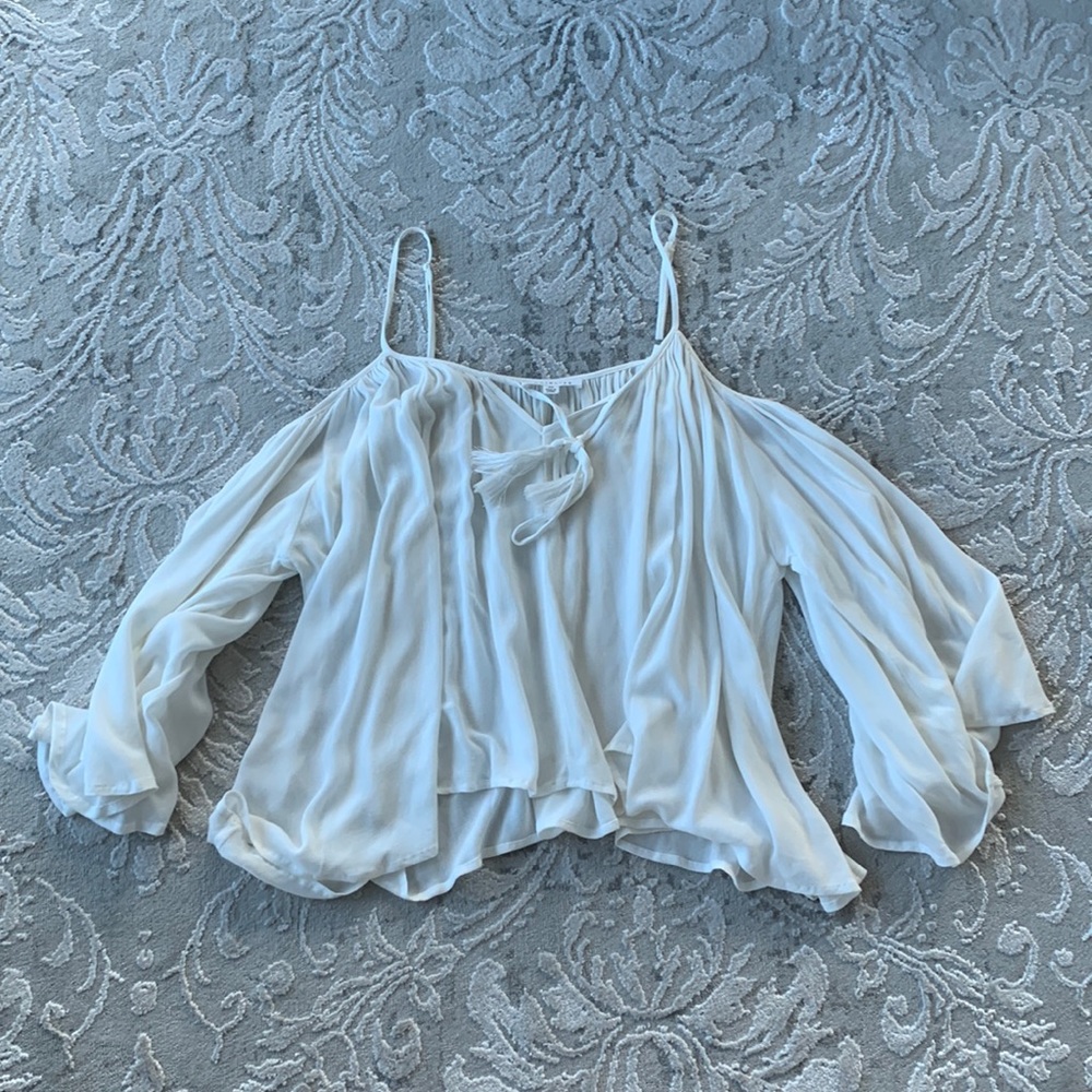 Socialite white flowy shirt